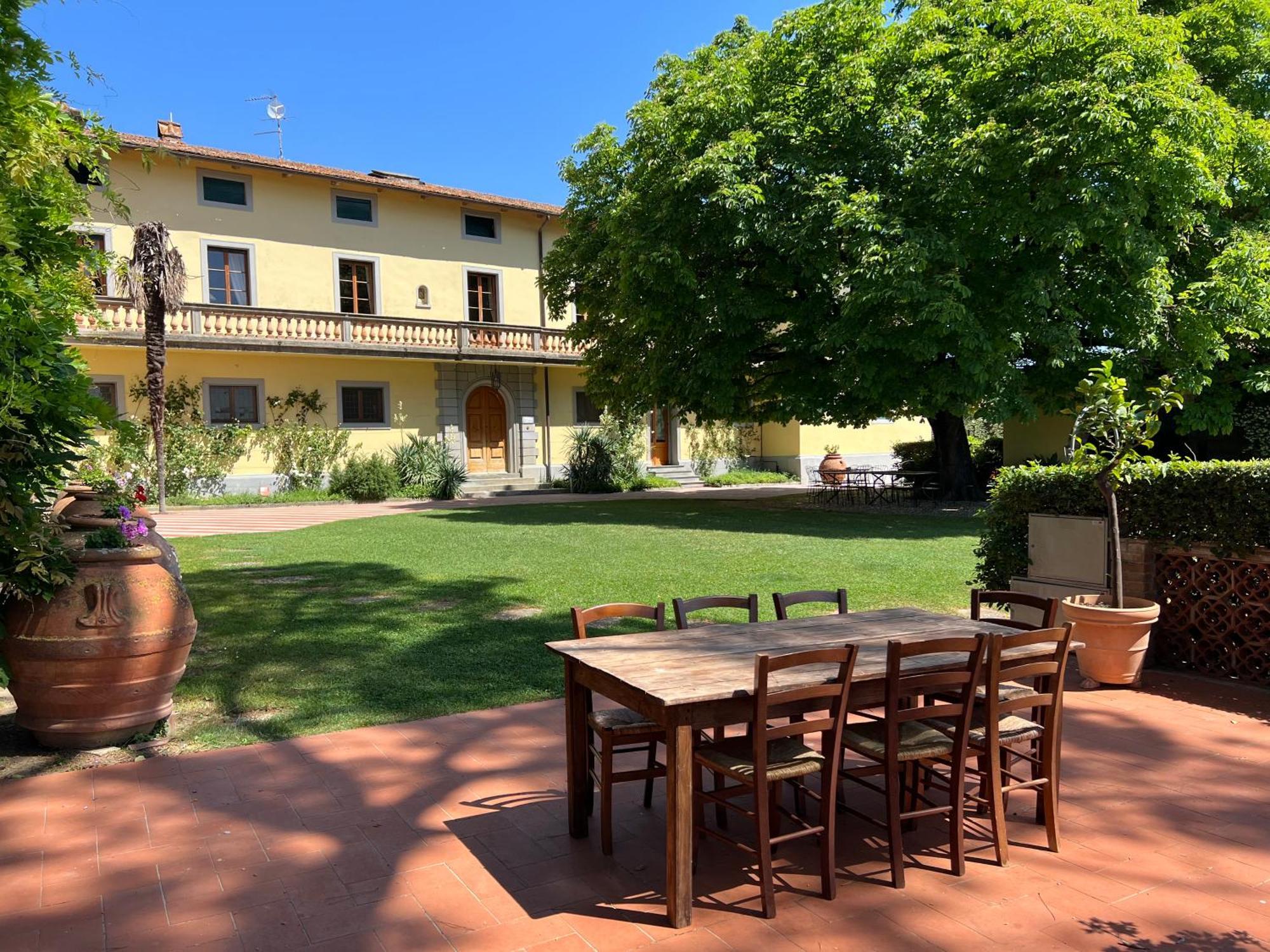 Agriturismo Bio Fattoria Bacio Чертальдо Экстерьер фото