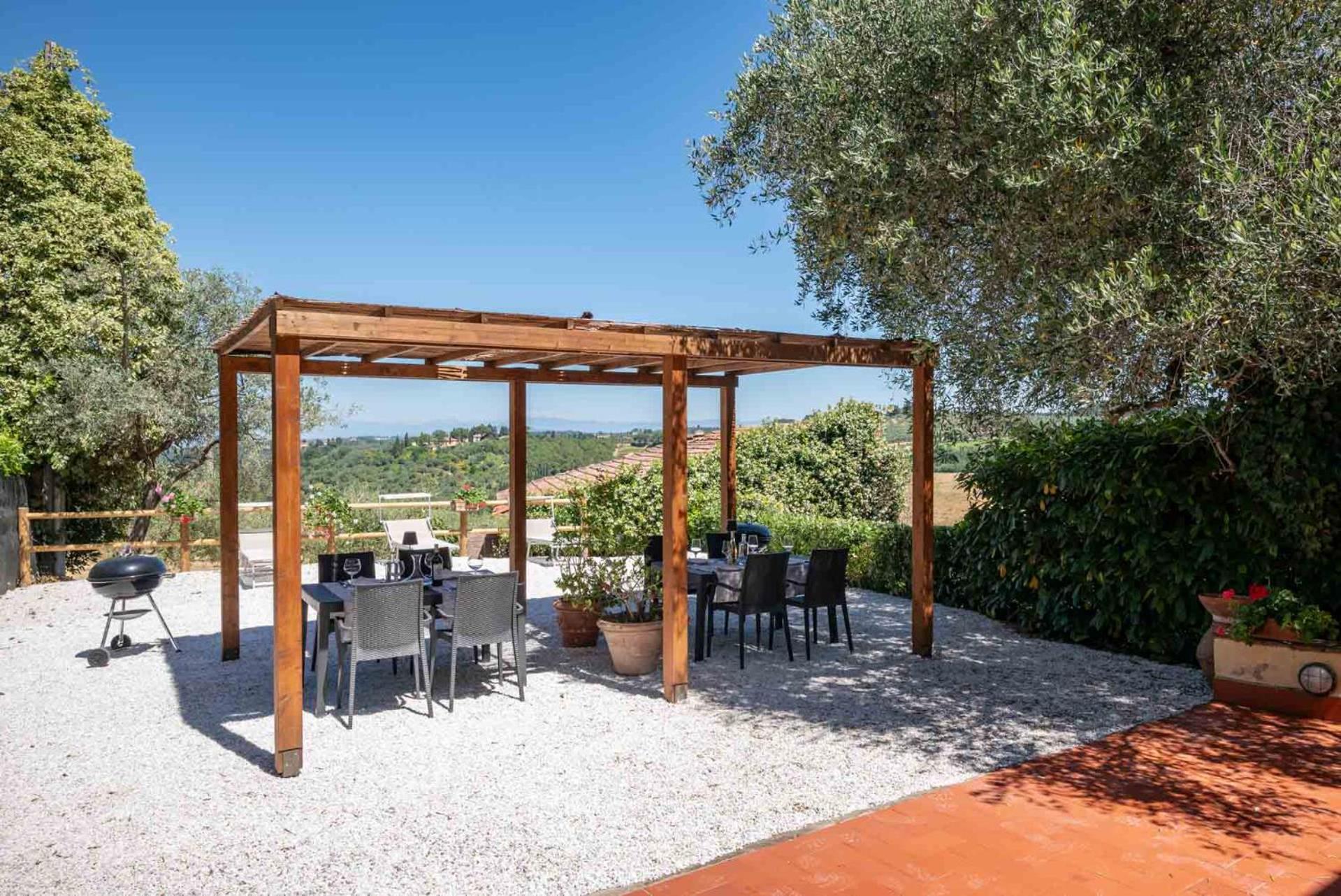 Agriturismo Bio Fattoria Bacio Чертальдо Экстерьер фото